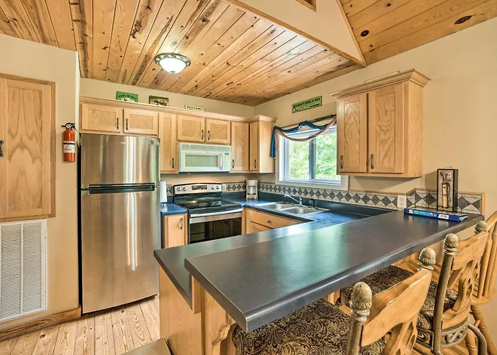 Golfers Retreat Guntersville Lake On-Site