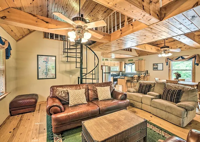 Golfers Retreat Guntersville Lake On-Site
