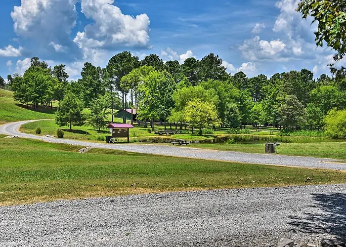 Golfers Retreat Guntersville Lake On-Site